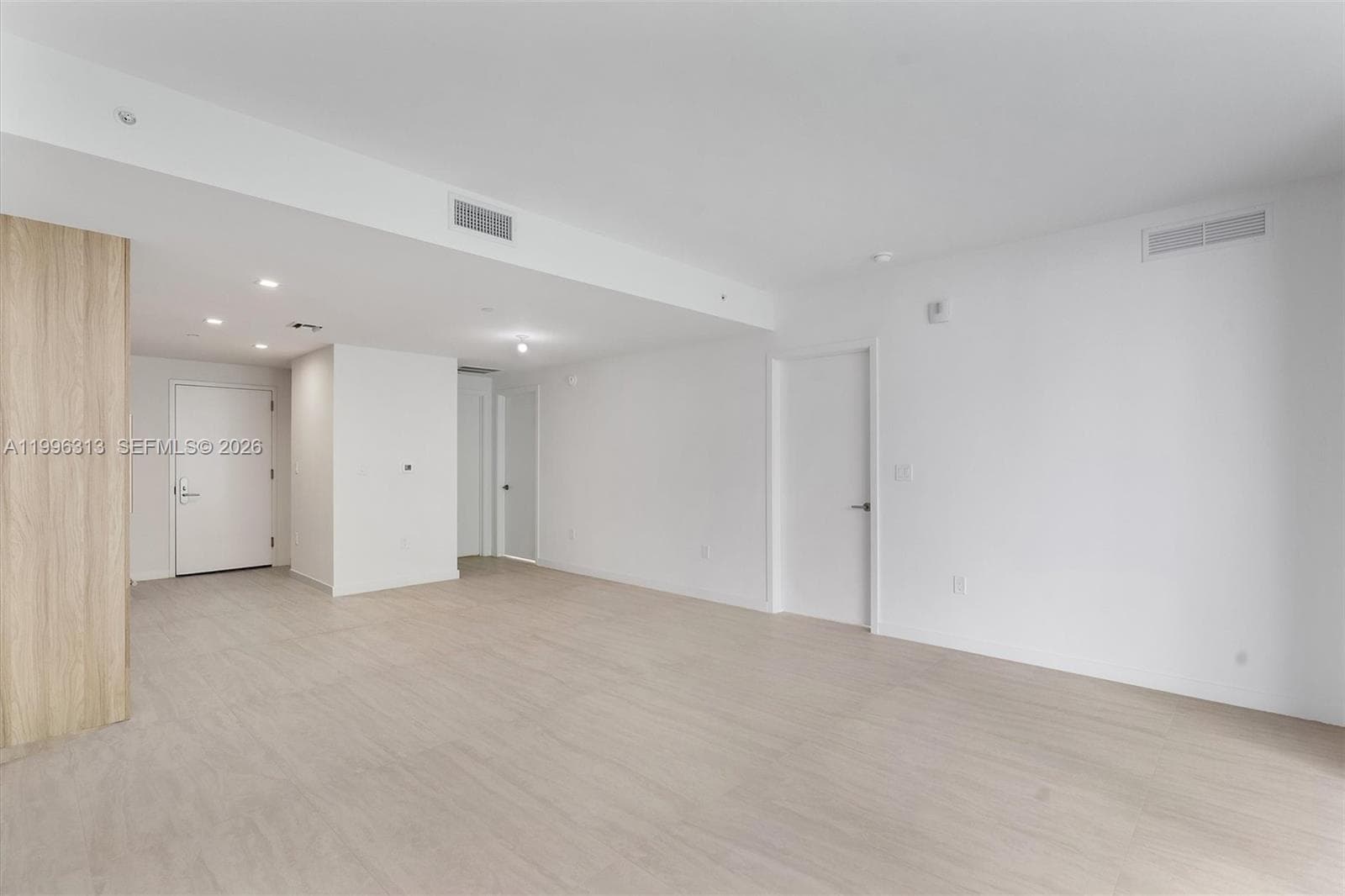 77 SE 5th Street # 4206, Miami, FL 33131 photo 6