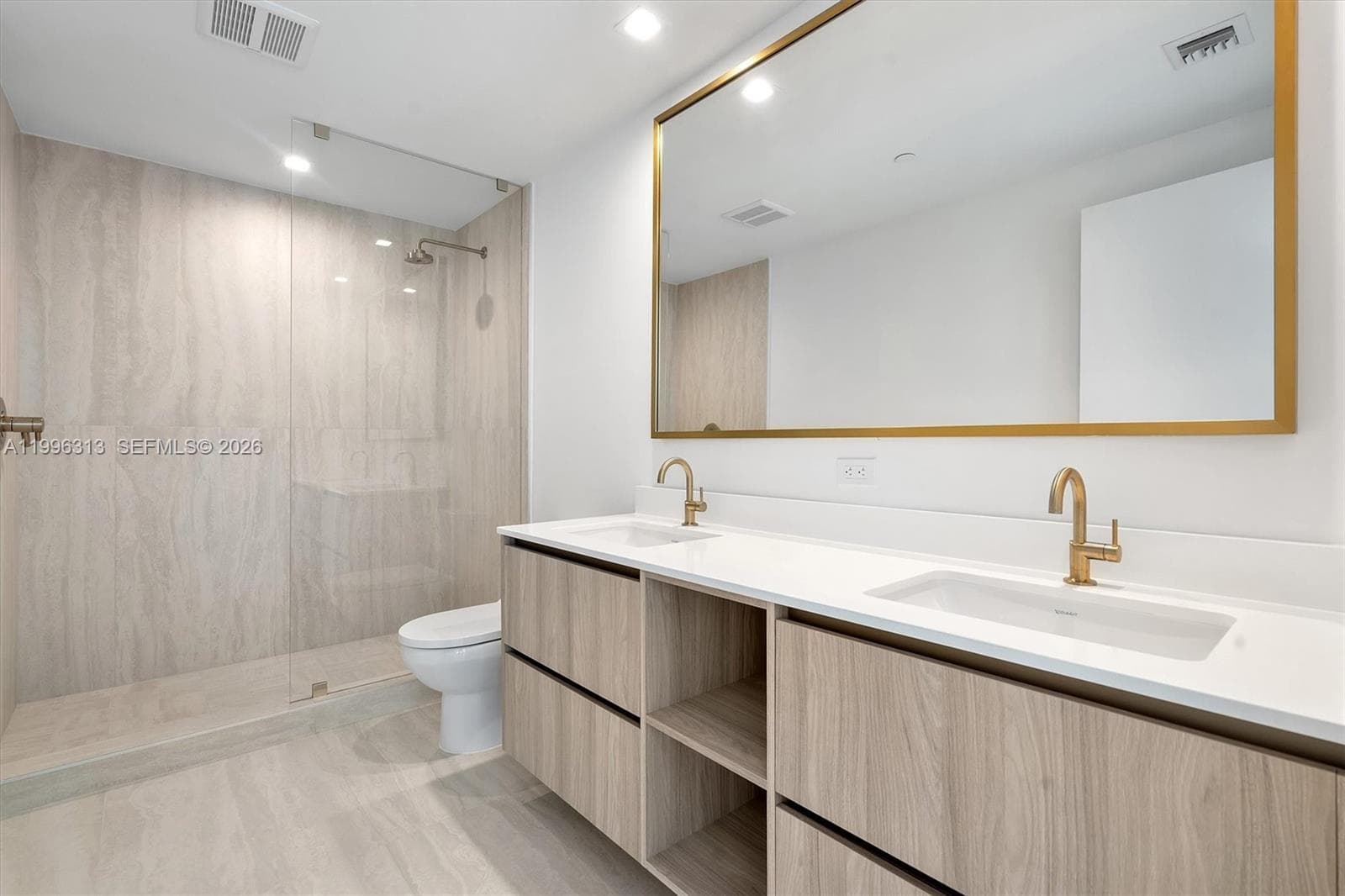 77 SE 5th Street # 4206, Miami, FL 33131 photo 13