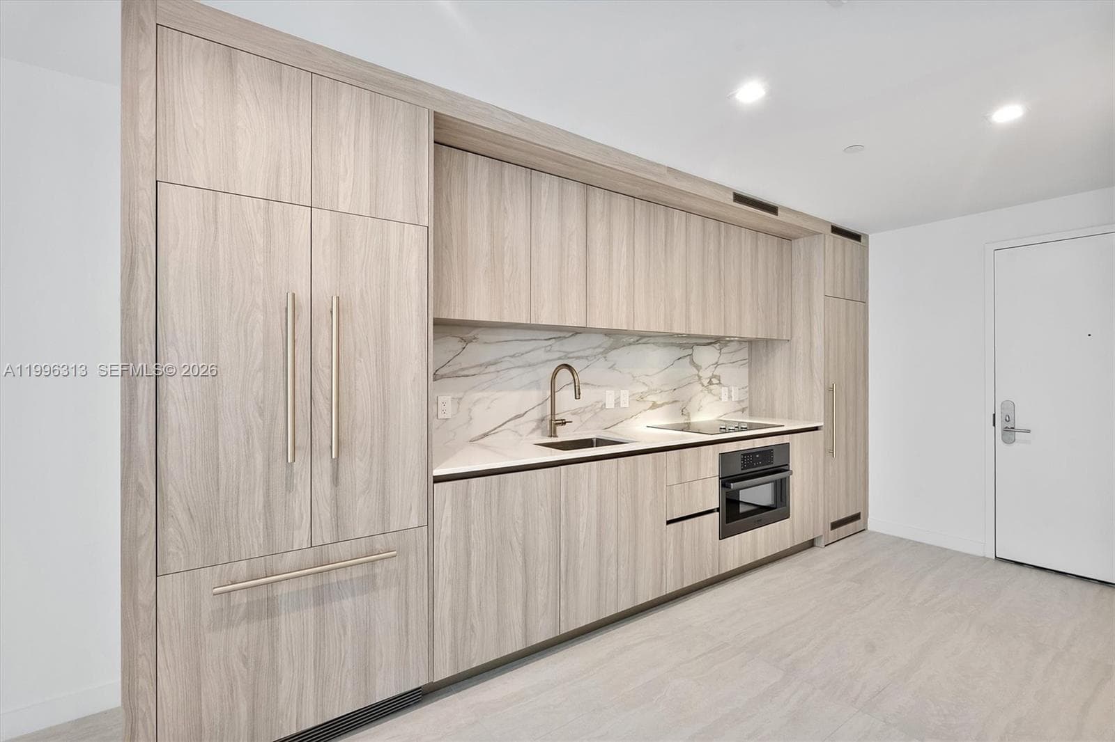 77 SE 5th Street # 4206, Miami, FL 33131 photo 10