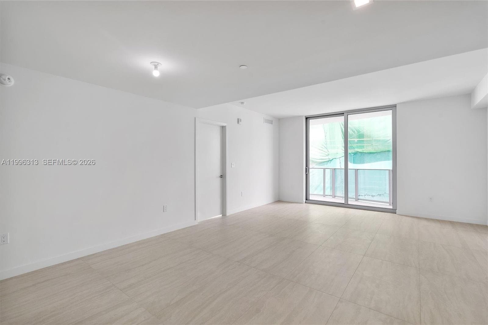 77 SE 5th Street # 4206, Miami, FL 33131 photo 4