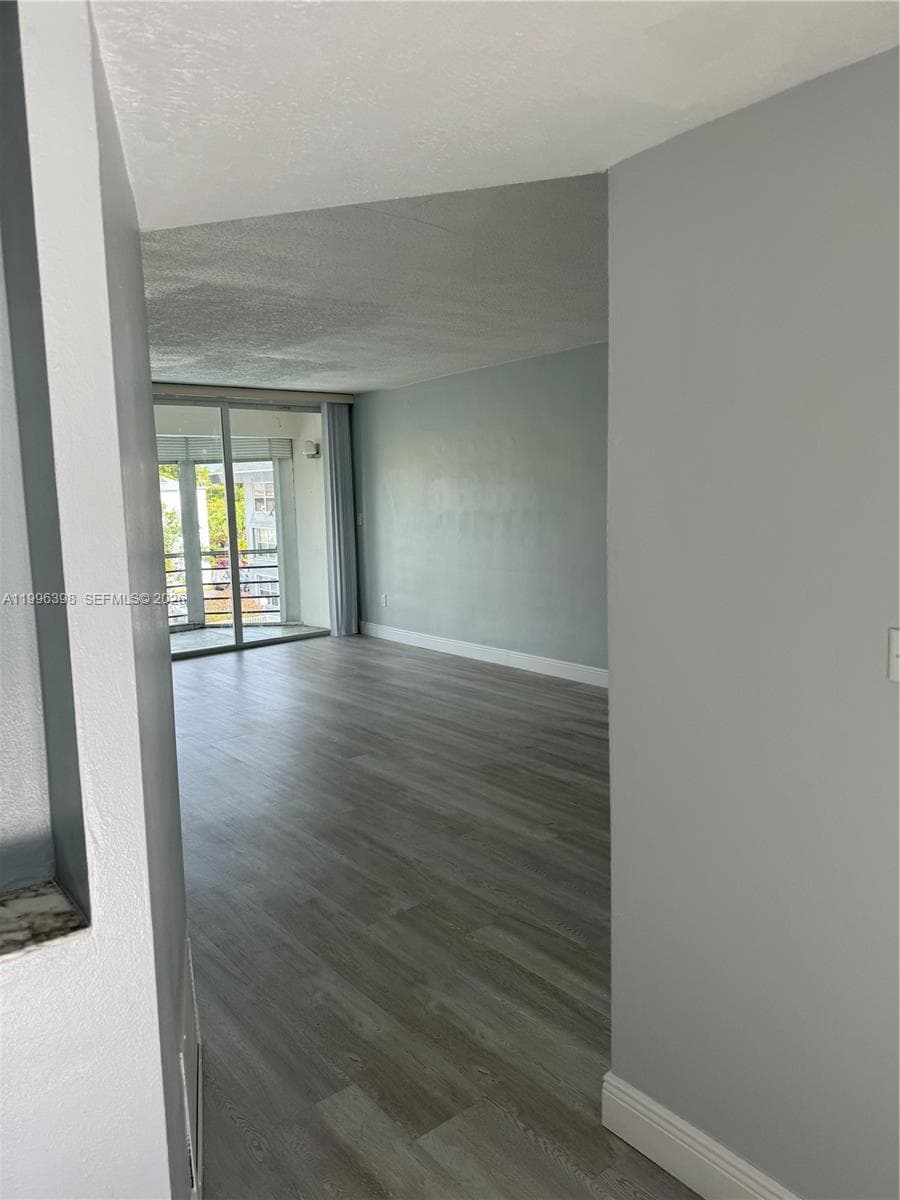 1398 NE 191st St # C305, Miami, FL 33179 photo 7