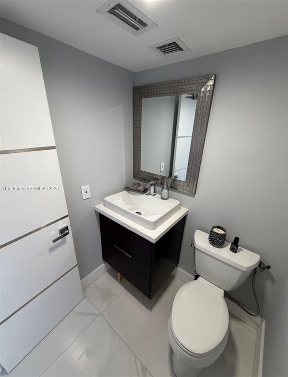 1420 Brickell Bay Dr # 702E, Miami, FL 33131 photo 9