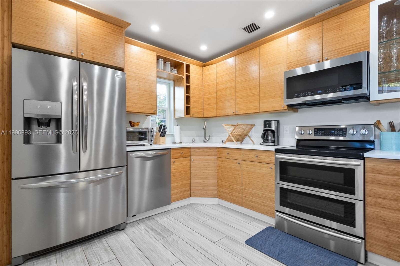 201 NE 16th Ct, Fort Lauderdale, FL 33305 photo 12