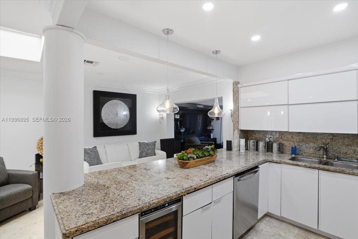 6133 SW 44th Ter, Miami, FL 33155 photo 12
