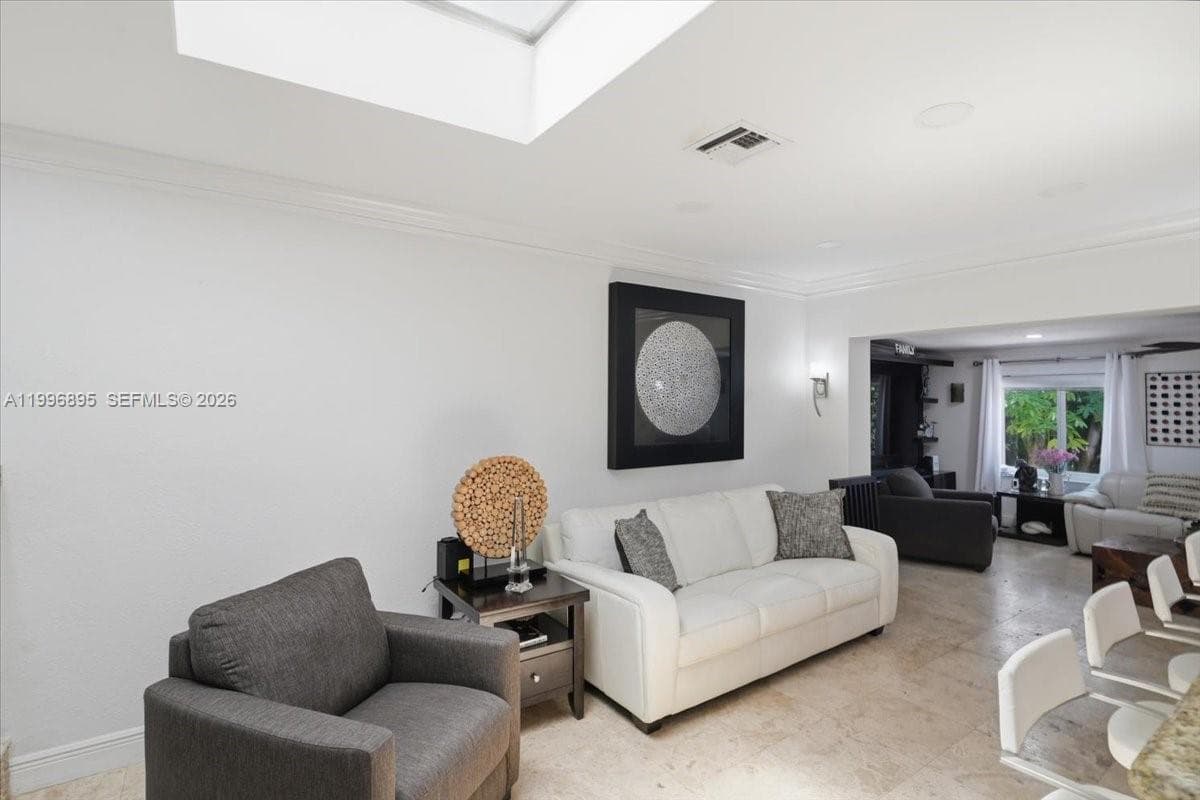 6133 SW 44th Ter, Miami, FL 33155 photo 8