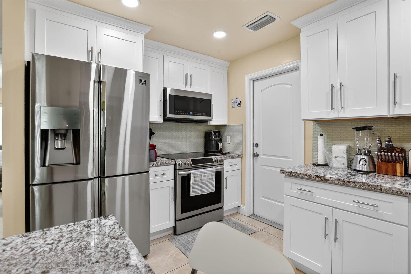 6945 NW 14th Street, Margate, FL 33063 photo 8