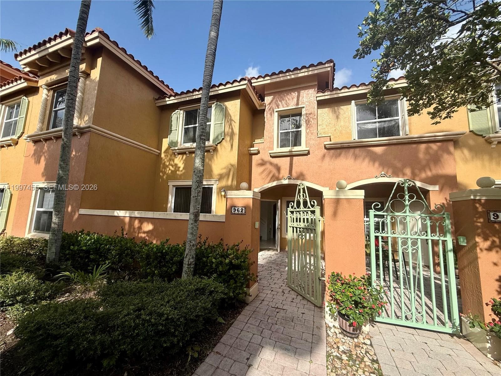962 SW 143rd Ave # 2207, Pembroke Pines, FL 33027 photo 2