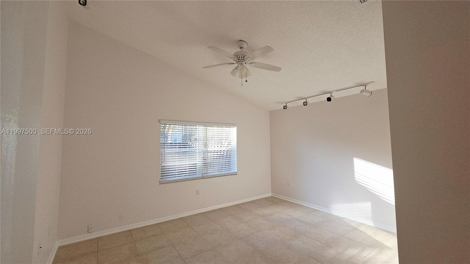 3247 NW 123rd Ave, Sunrise, FL 33323 photo 11