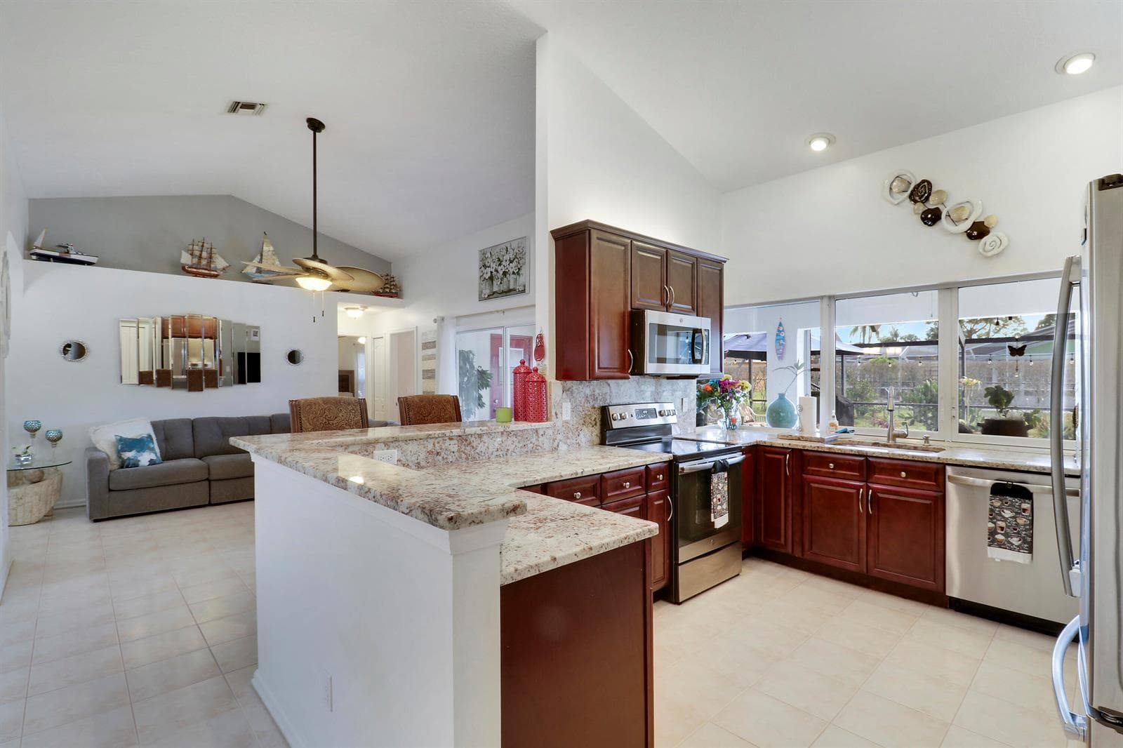 1991 SE Manth Lane, Port St. Lucie, FL 34983 photo 6