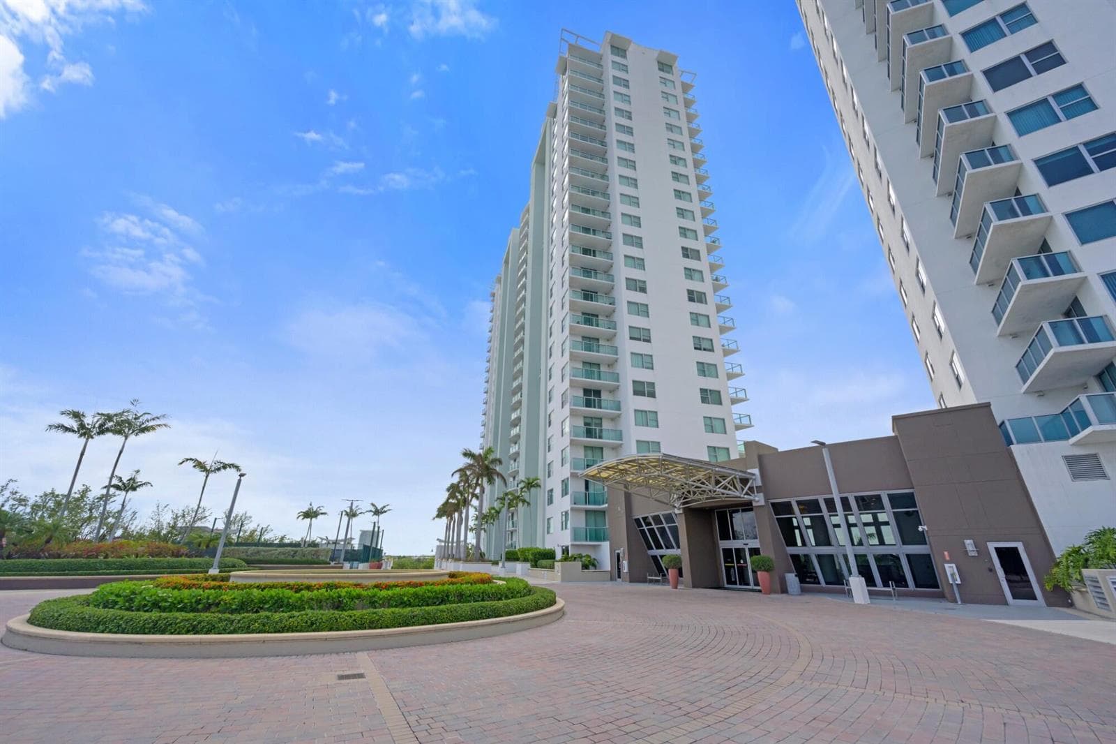 2641 N Flamingo Road # 2108 N, Plantation, FL 33323 photo 6