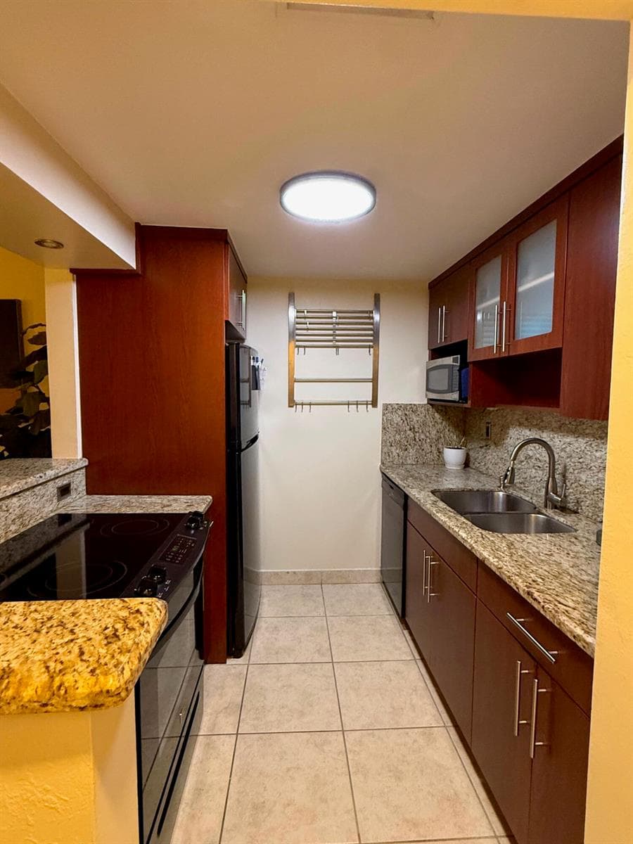 8324 SW 103rd Avenue, Miami, FL 33173 photo 2