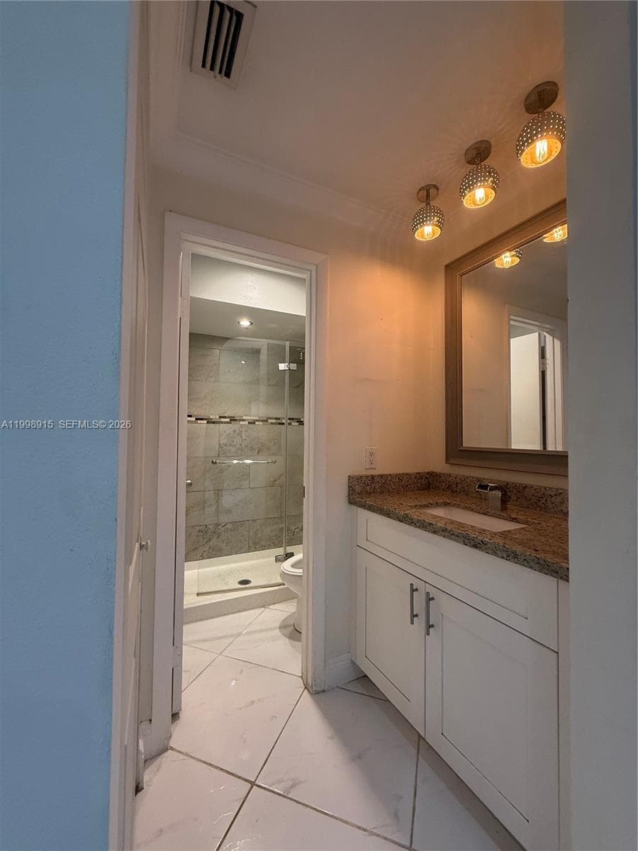 17268 NW 60th Ct, Hialeah, FL 33015 photo 10