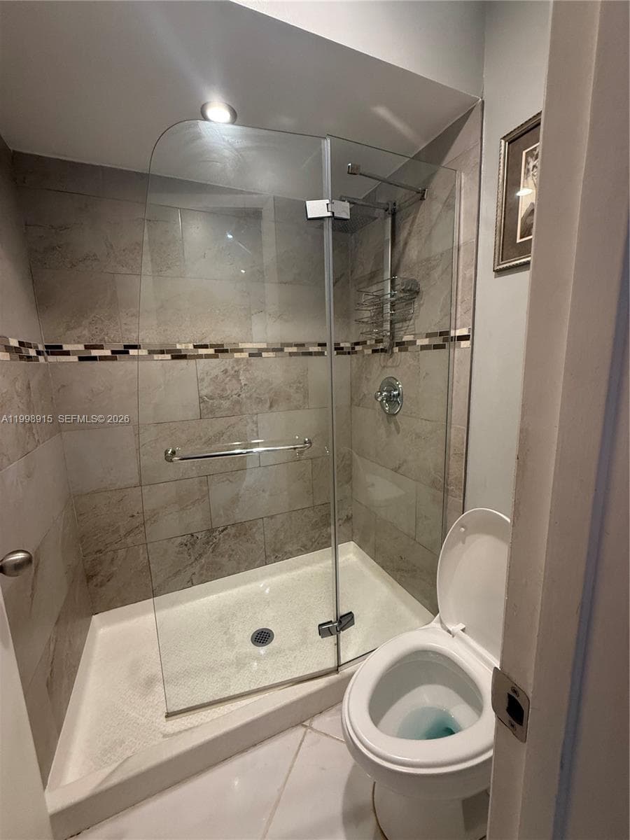 17268 NW 60th Ct, Hialeah, FL 33015 photo 11