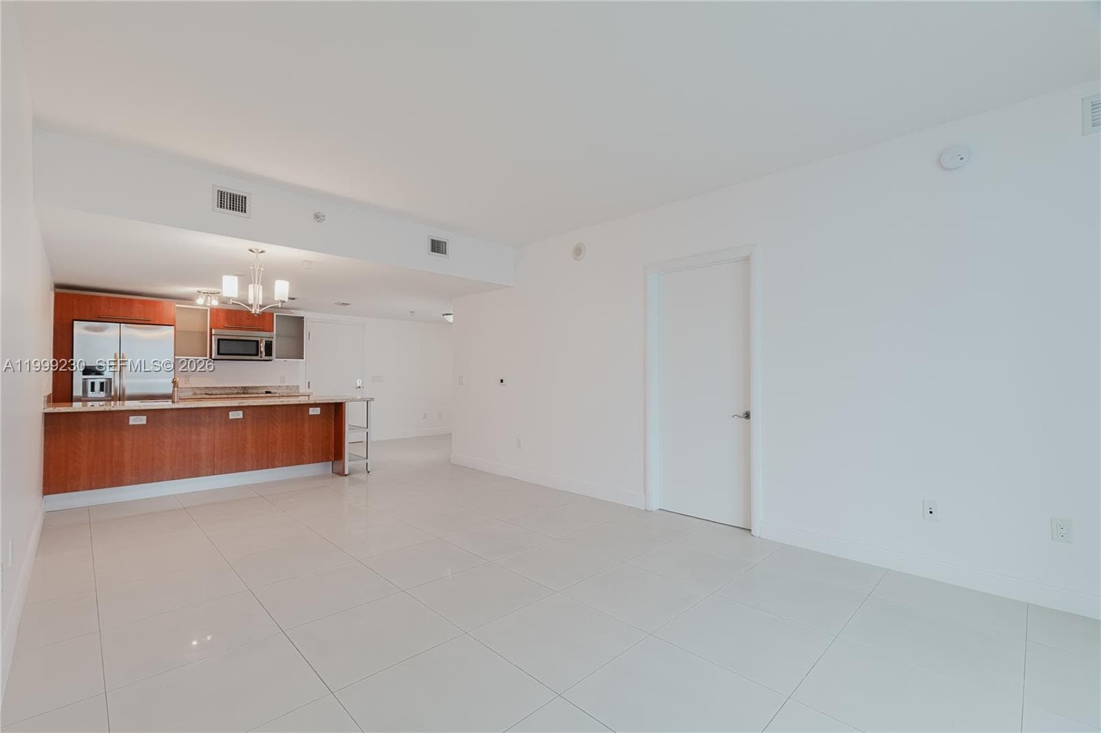 185 SW 7th St # 2007, Miami, FL 33130 photo 8