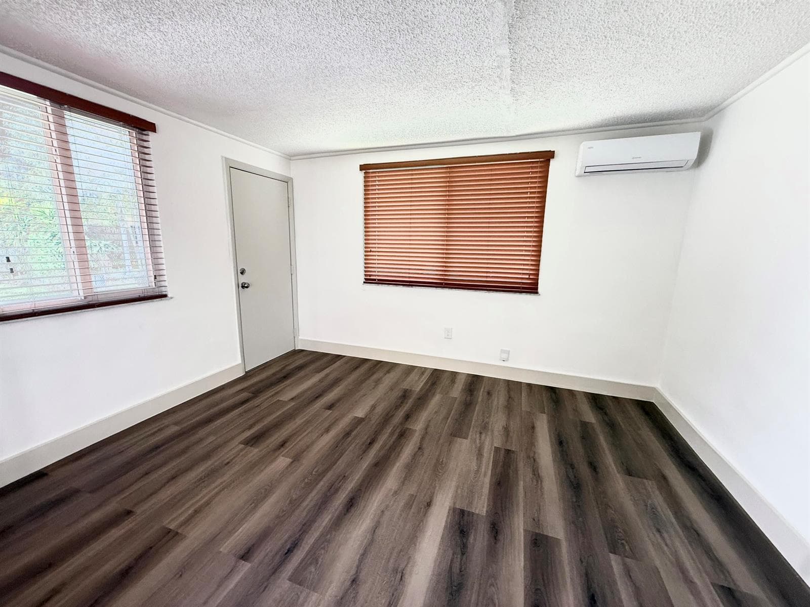 957 W 67th Street, Hialeah, FL 33012 photo 10