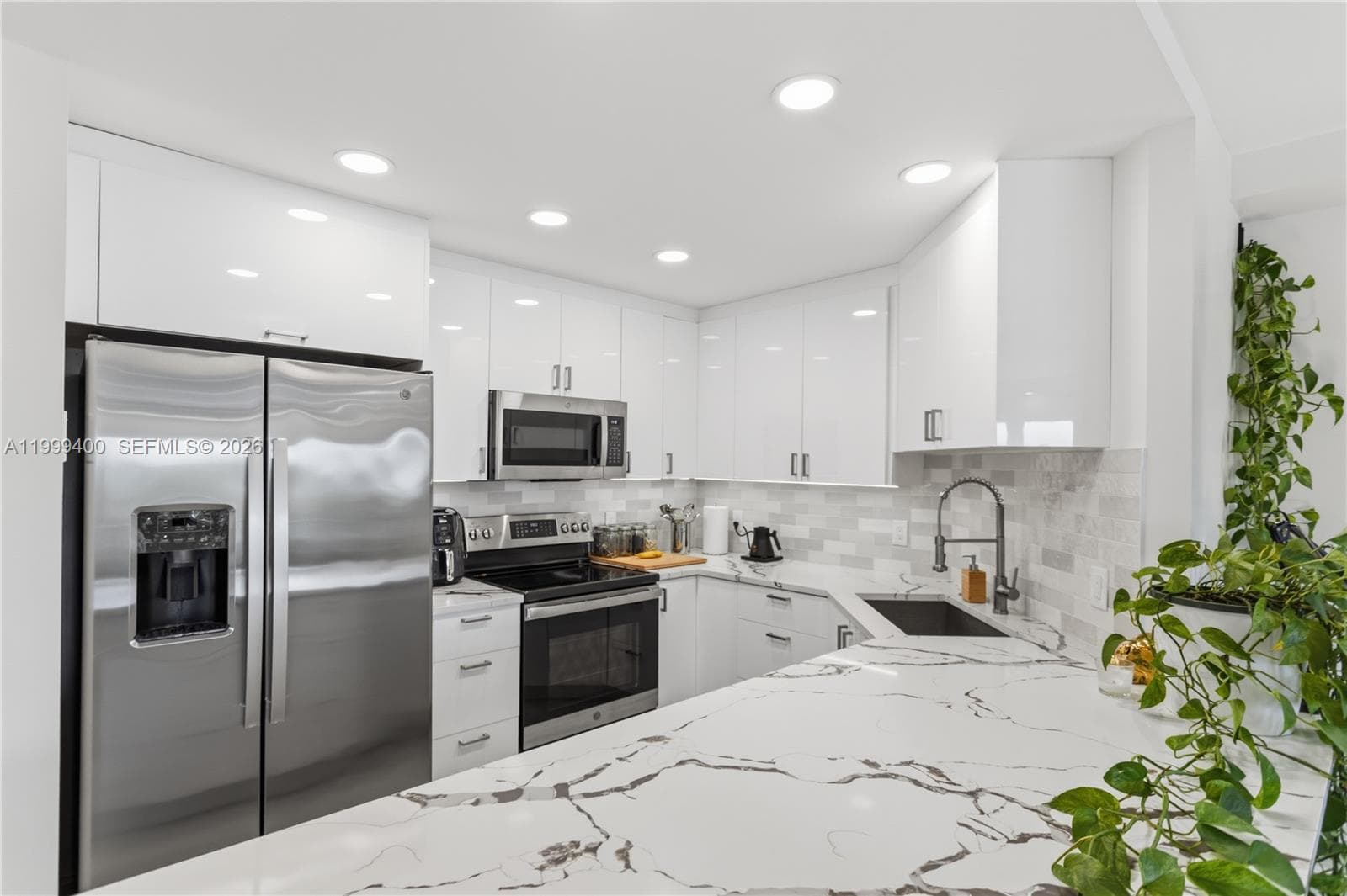 340 Sunset Dr # 407, Fort Lauderdale, FL 33301 photo 13