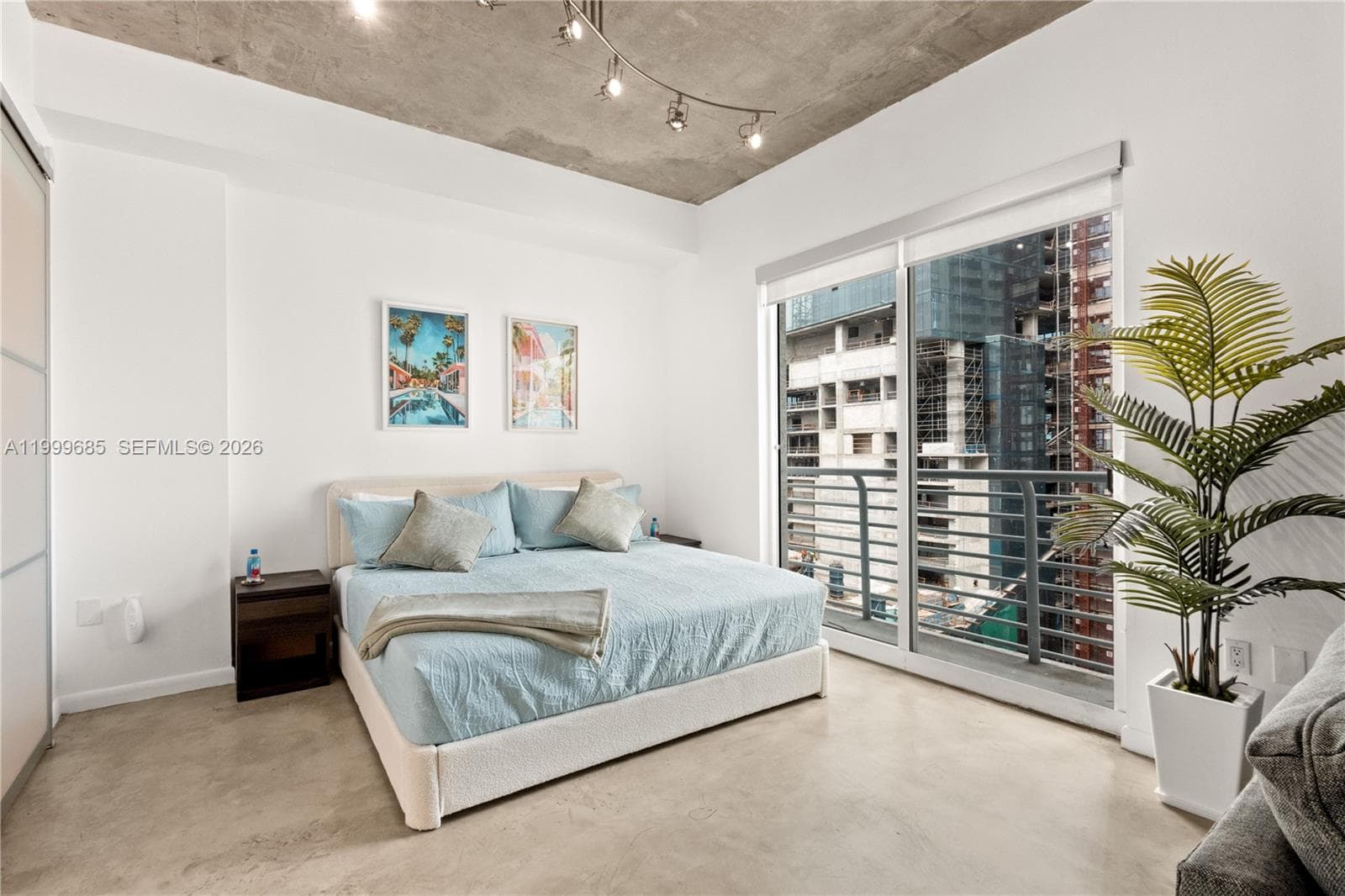 234 NE 3rd St # 1704, Miami, FL 33132 photo 8