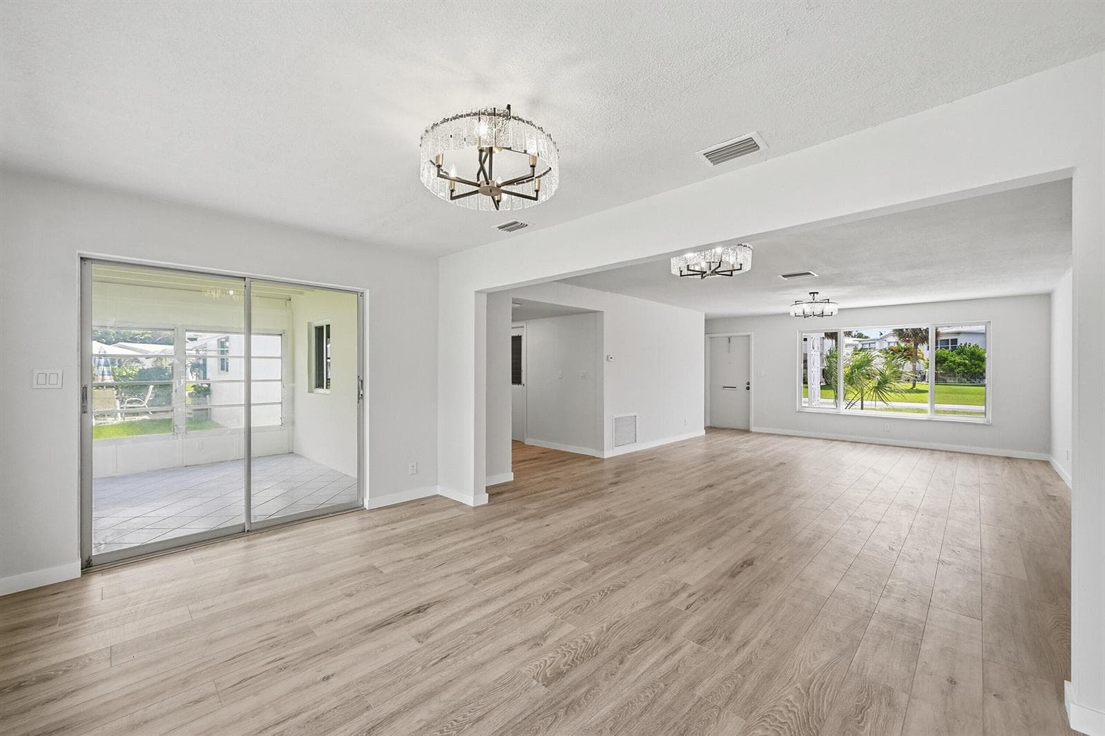 2631 W Golf Boulevard, Pompano Beach, FL 33064 photo 13