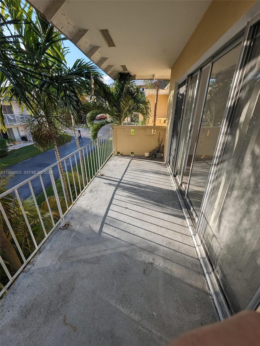 7360 SW 82nd St # E202, Miami, FL 33143 photo 9