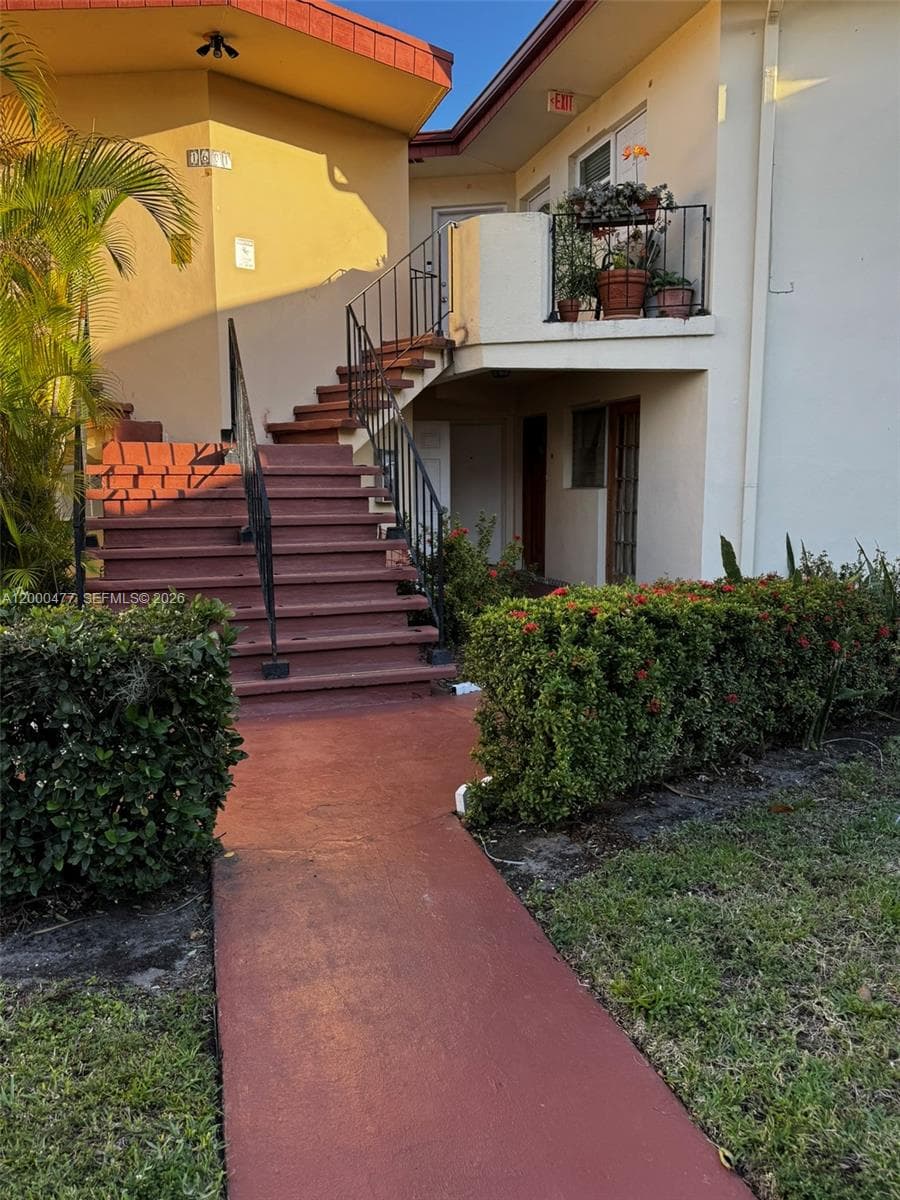 1601 NE Miami Gardens Dr # 103, Miami, FL 33179 photo 2
