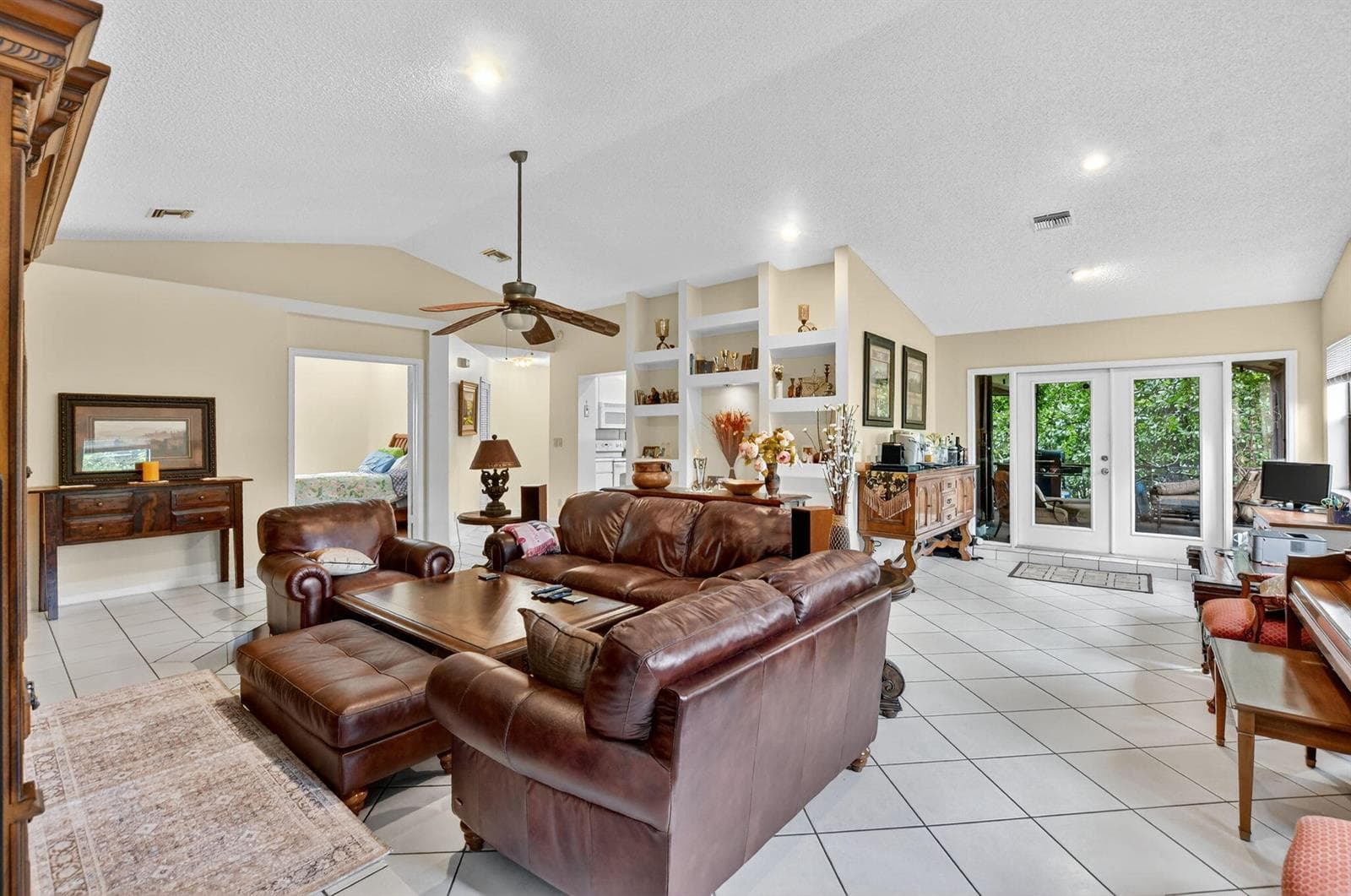 20803 Cabrillo Way, Boca Raton, FL 33428 photo 6