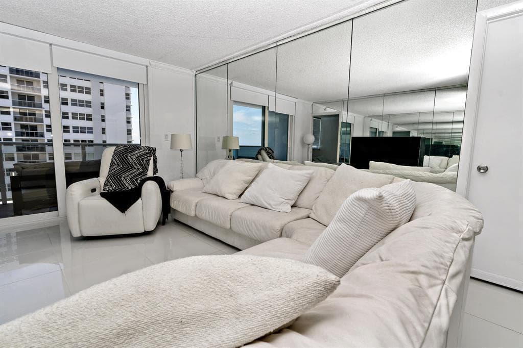 1880 S Ocean Drive # Ts705, Hallandale Beach, FL 33009 photo 10