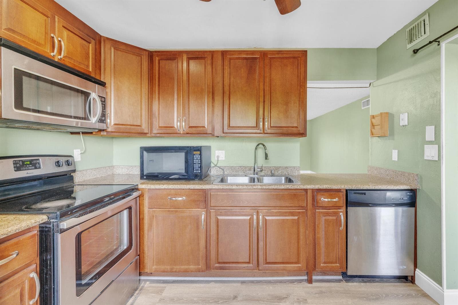 7541 NW 16th Street # 1411, Plantation, FL 33313 photo 10