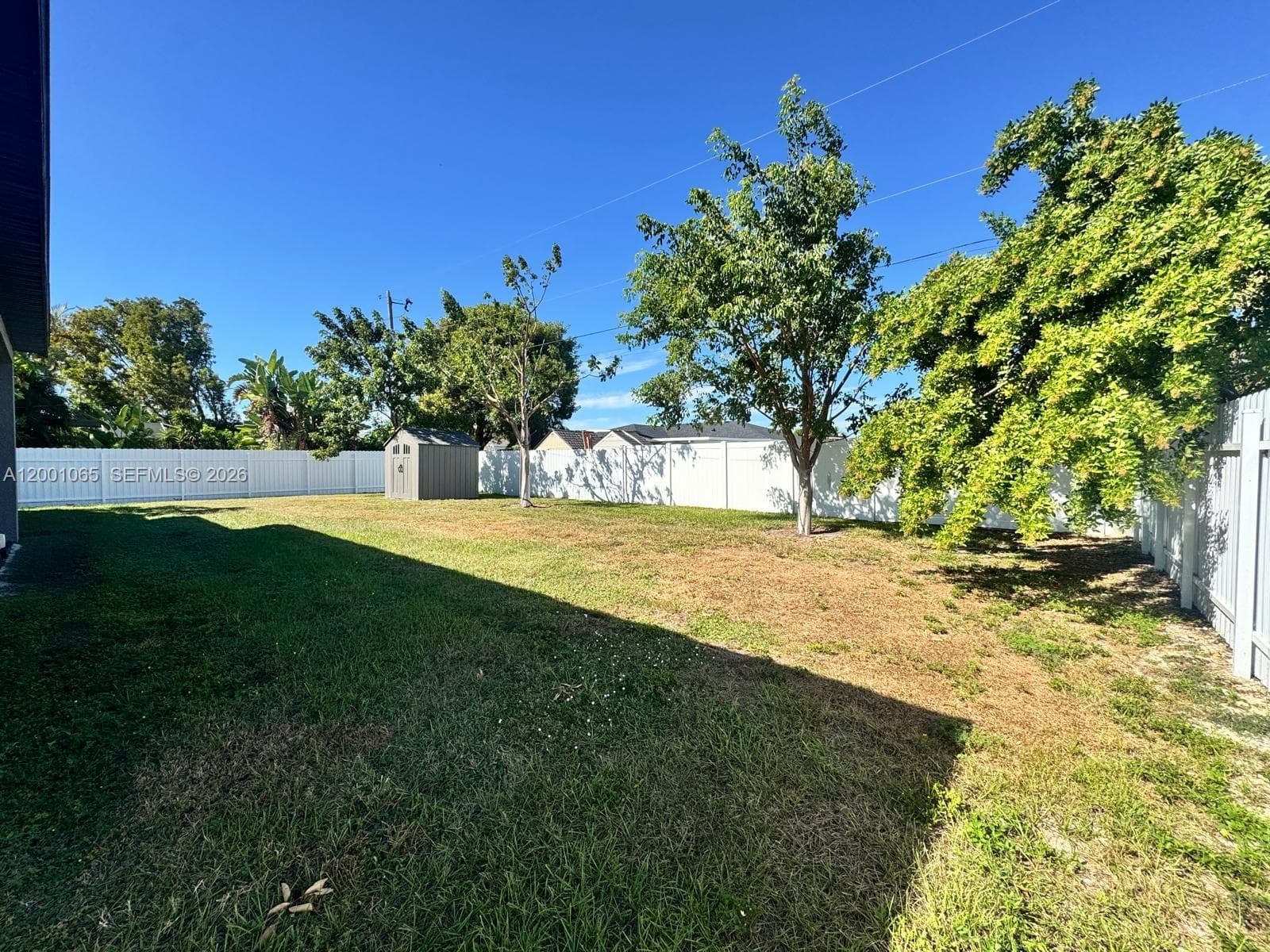 209 SE 26TH TER, Cape Coral, FL 33904-2766 photo 6