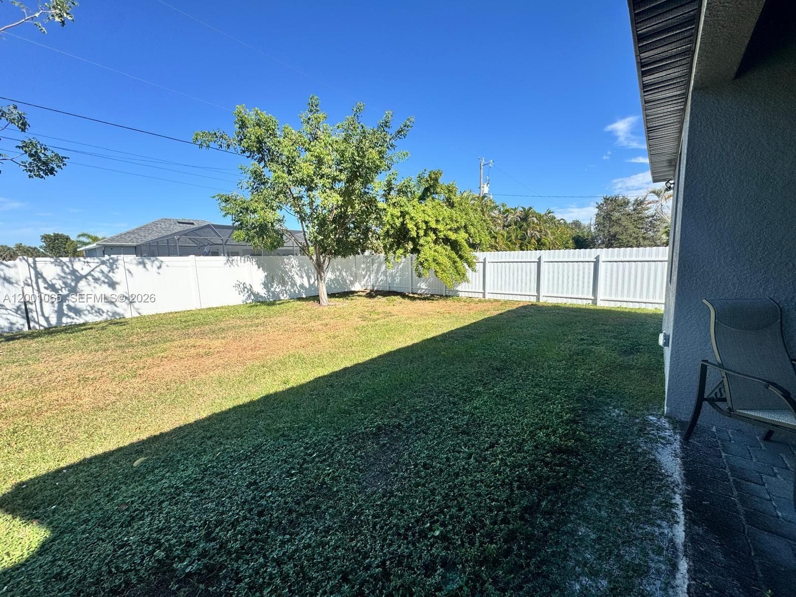 209 SE 26TH TER, Cape Coral, FL 33904-2766 photo 3