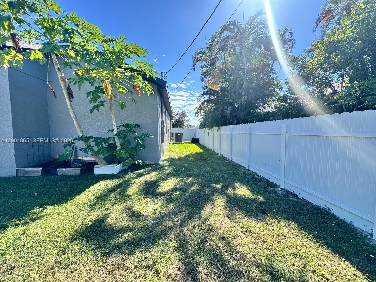 209 SE 26TH TER, Cape Coral, FL 33904-2766 photo 8