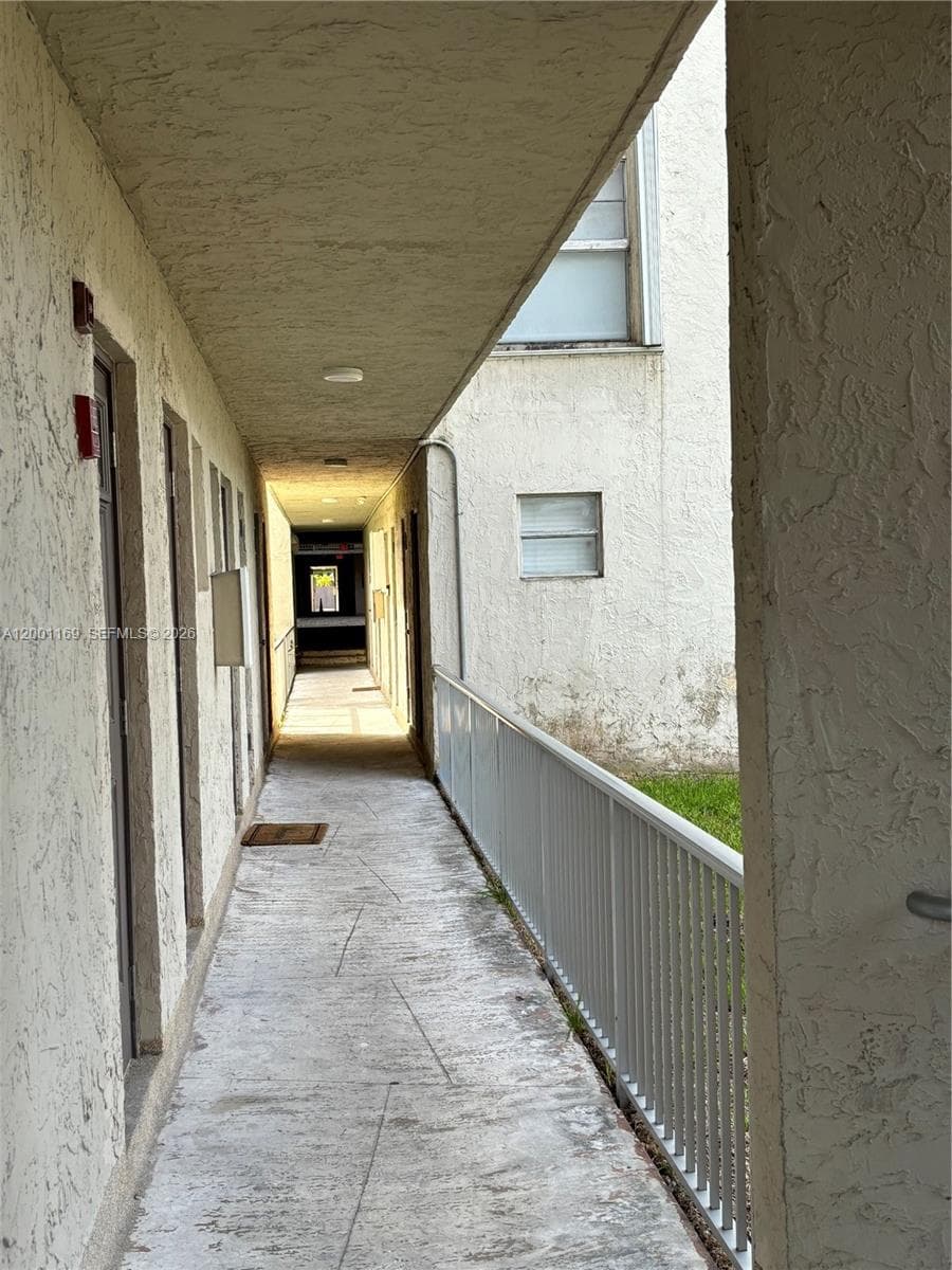 10900 SW 104th St # 303, Miami, FL 33176 photo 6