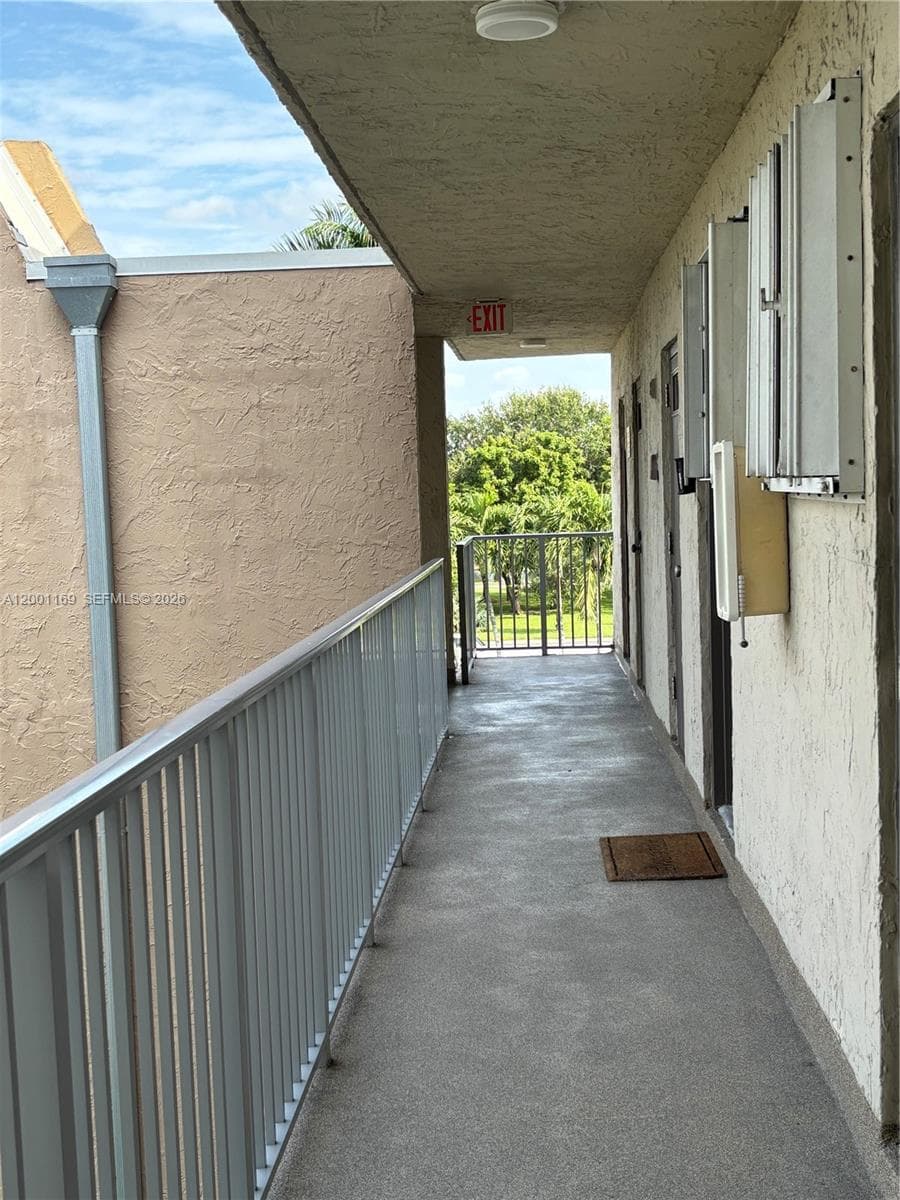 10900 SW 104th St # 303, Miami, FL 33176 photo 11