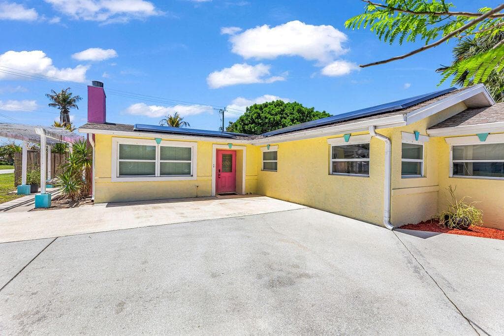 614 SE Flamingo Avenue, Stuart, FL 34996 photo 9