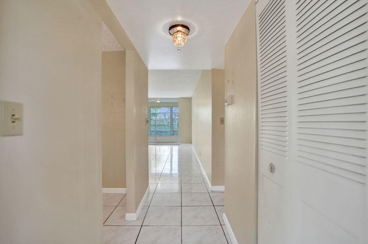 9460 Sunrise Lakes Boulevard # 106, Sunrise, FL 33322 photo 6