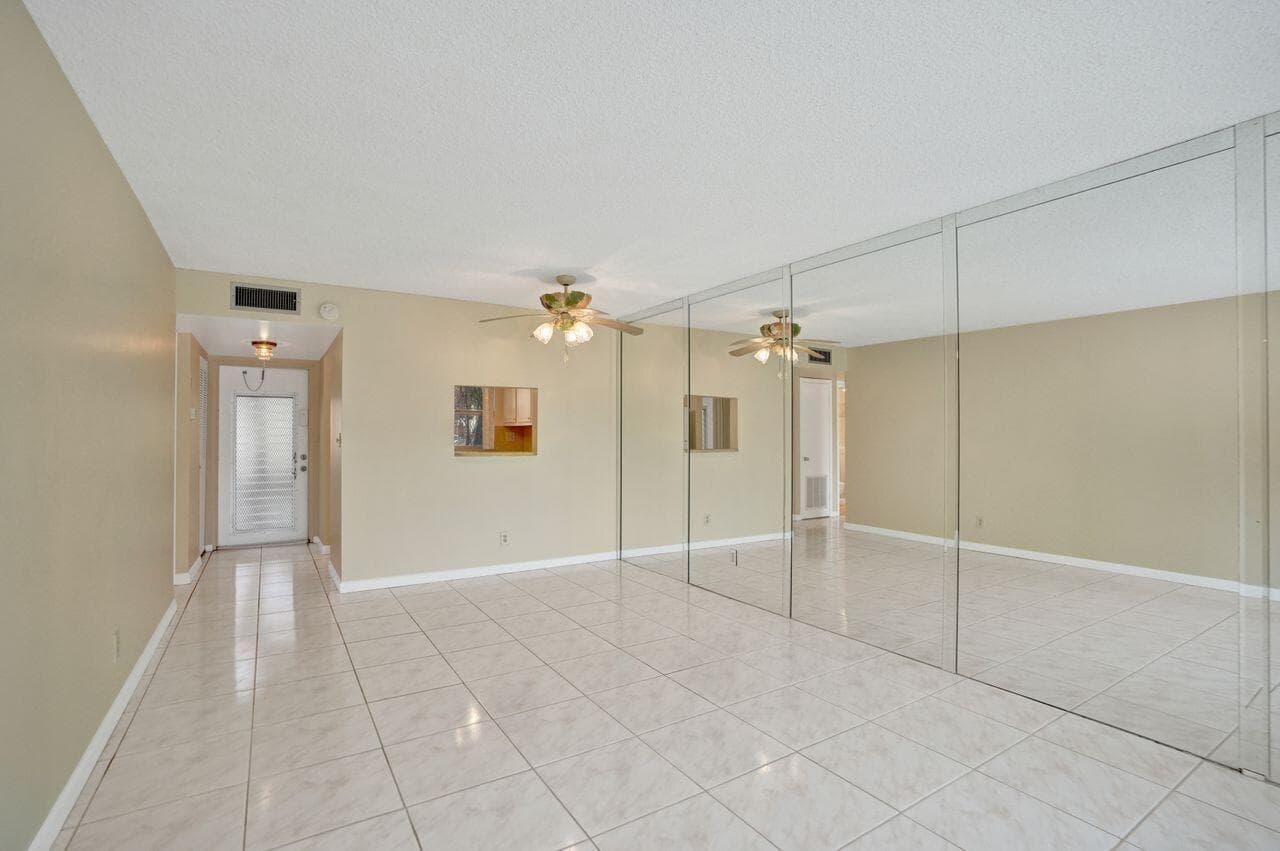 9460 Sunrise Lakes Boulevard # 106, Sunrise, FL 33322 photo 9
