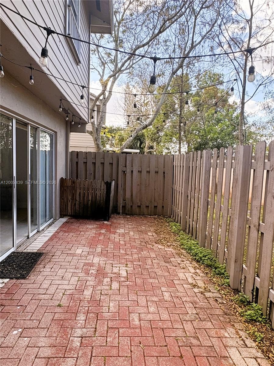 3743 NW 122nd Ter, Sunrise, FL 33323 photo 9