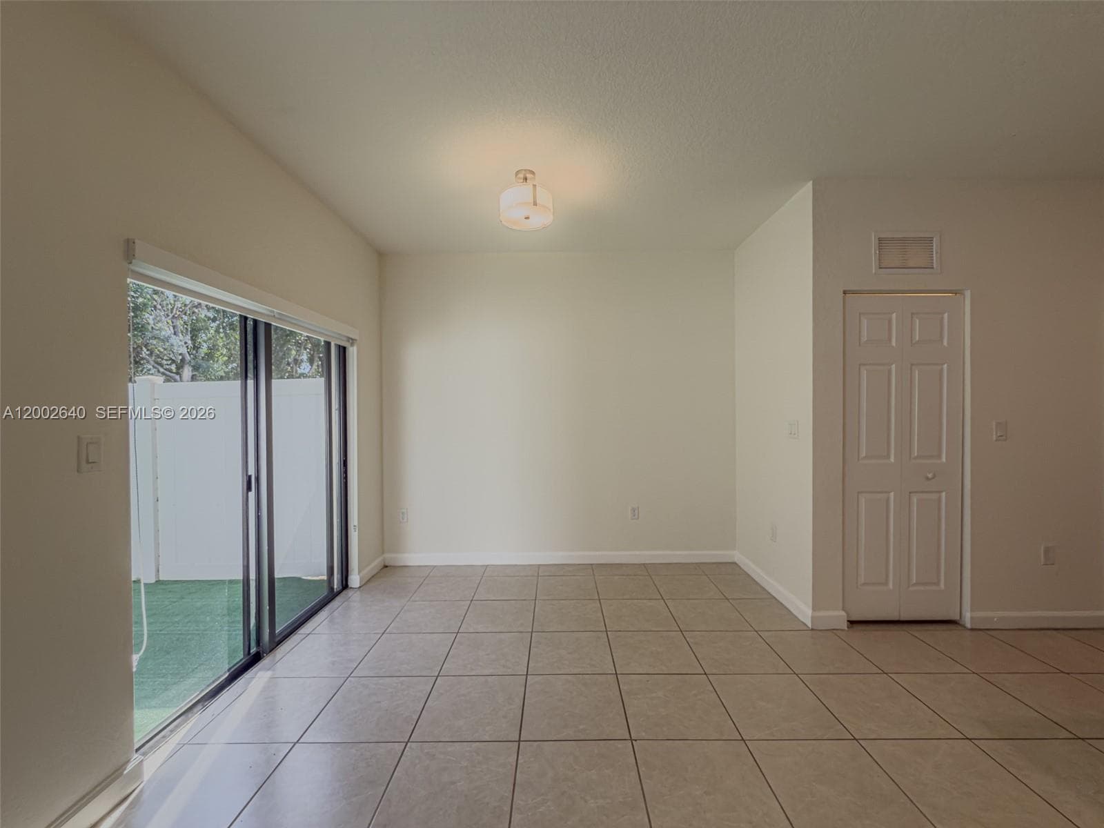 10629 W 32nd Ln, Hialeah, FL 33018 photo 11
