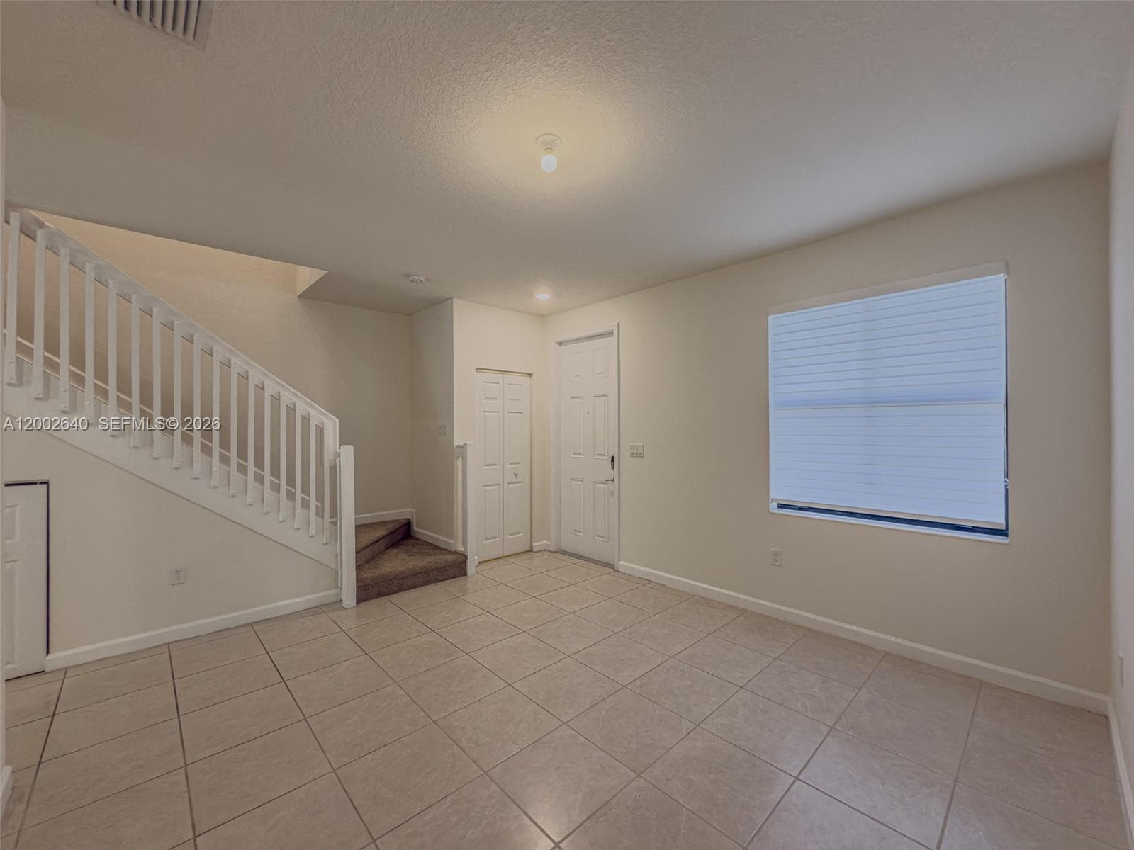 10629 W 32nd Ln, Hialeah, FL 33018 photo 4