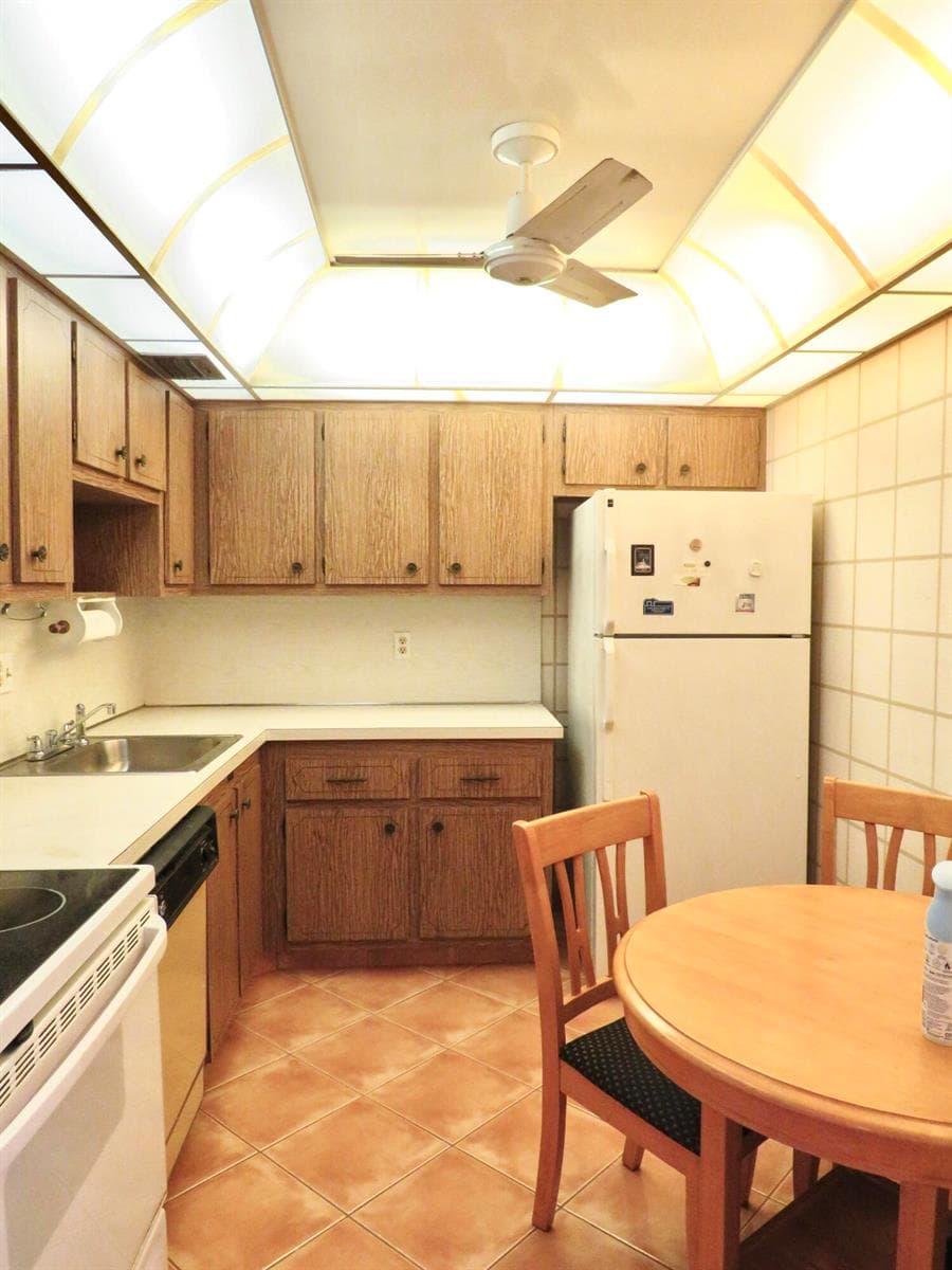 8120 SW 24th Street # 212, North Lauderdale, FL 33068 photo 6