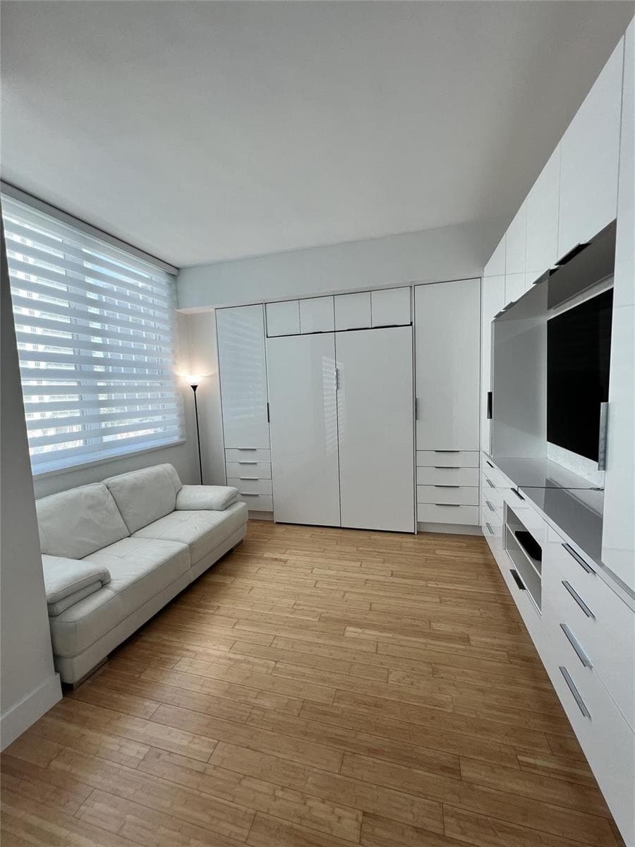 133 NE 2nd Avenue # 1610, Miami, FL 33132 photo 12