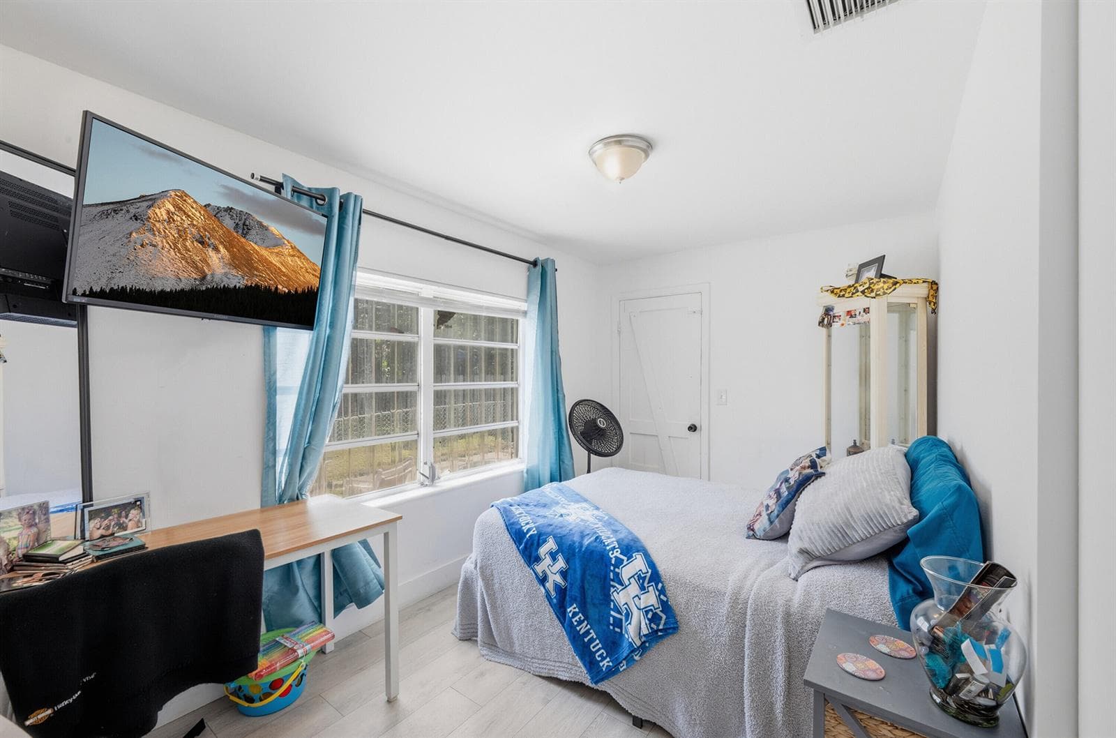 7700 NE 1st Court, Miami, FL 33138 photo 13