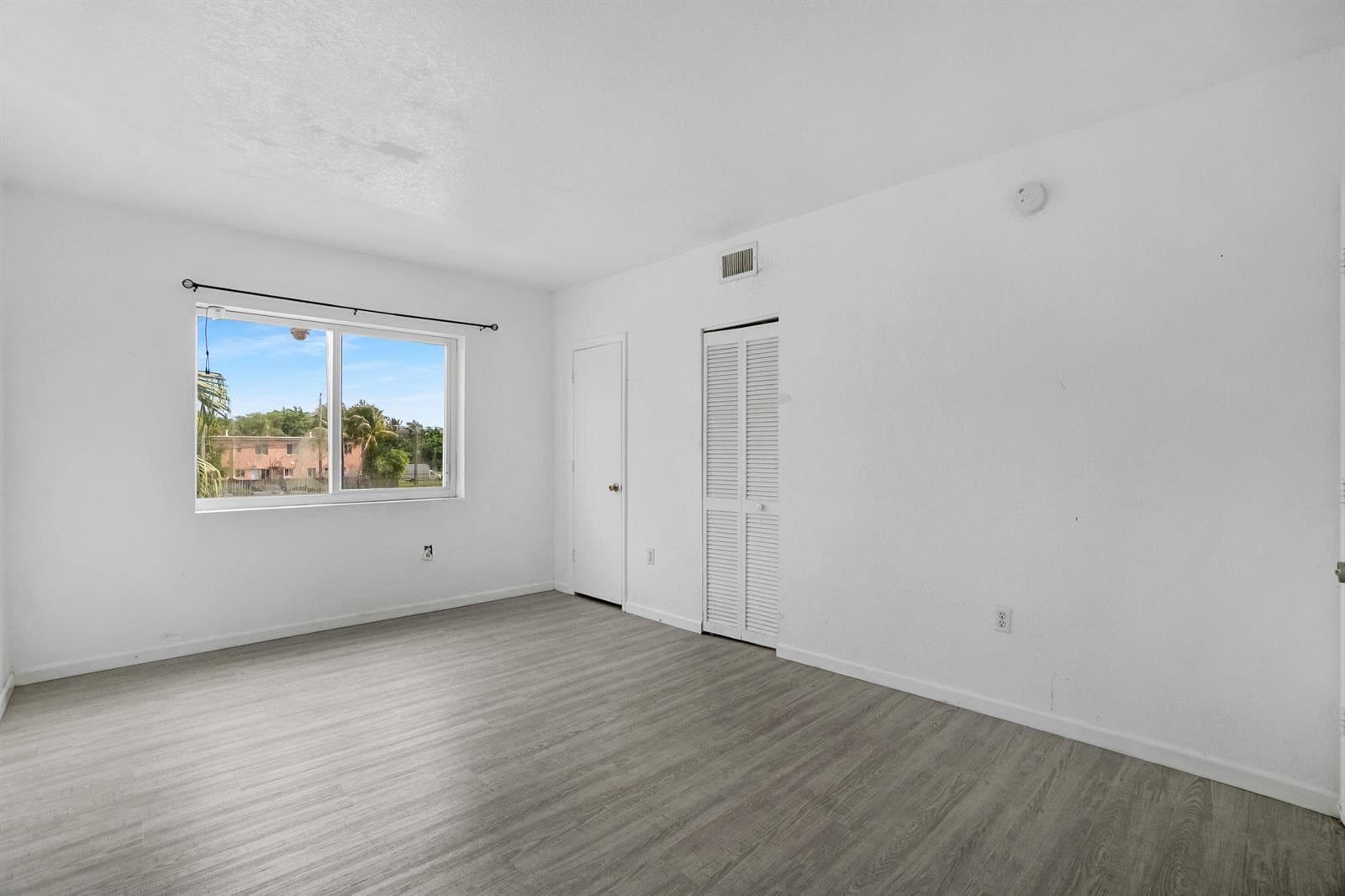 306 NW 84th Terrace # 306, Miami, FL 33150 photo 8