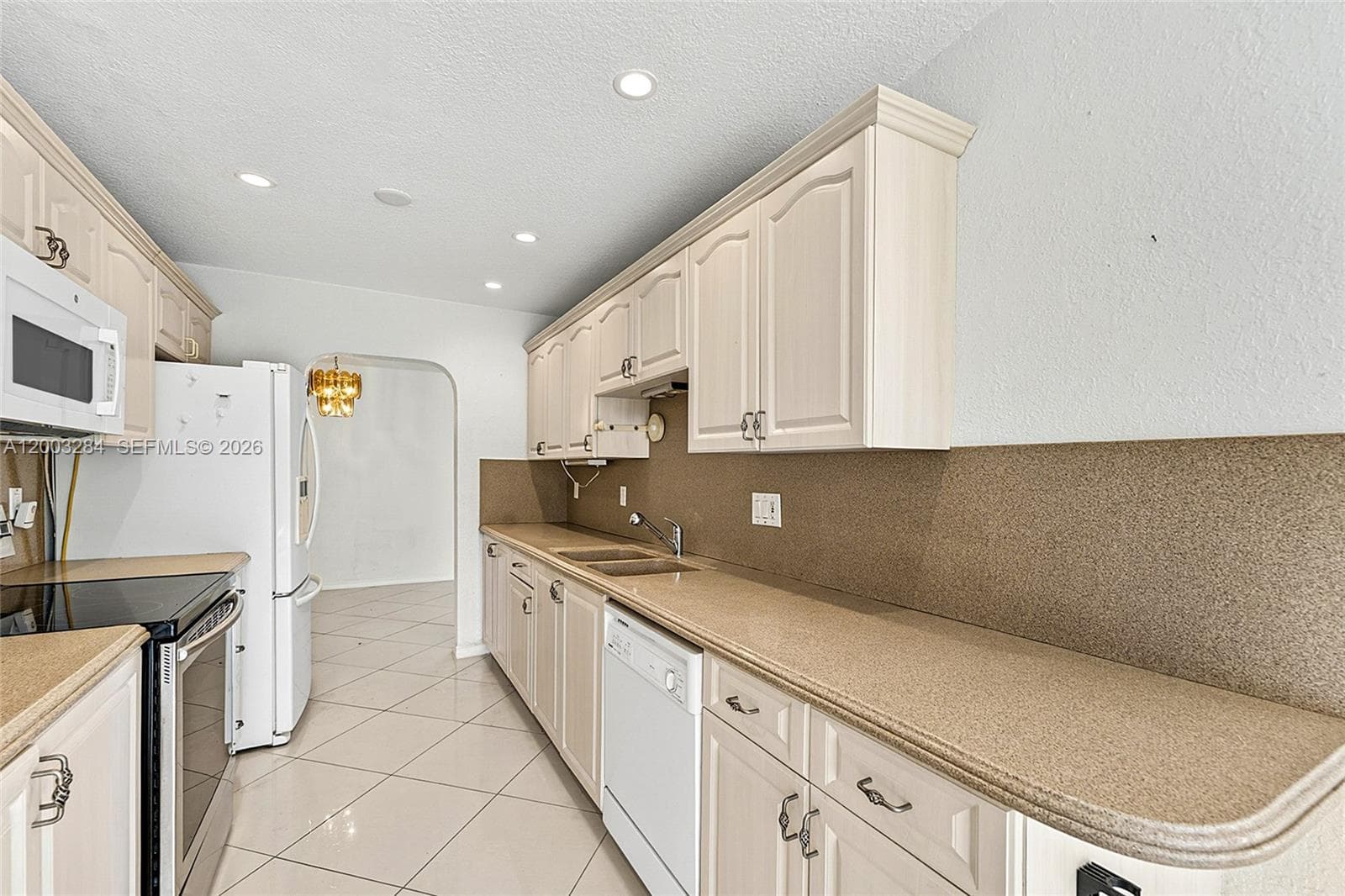 2832 NW 10th Ave, Wilton Manors, FL 33311 photo 13