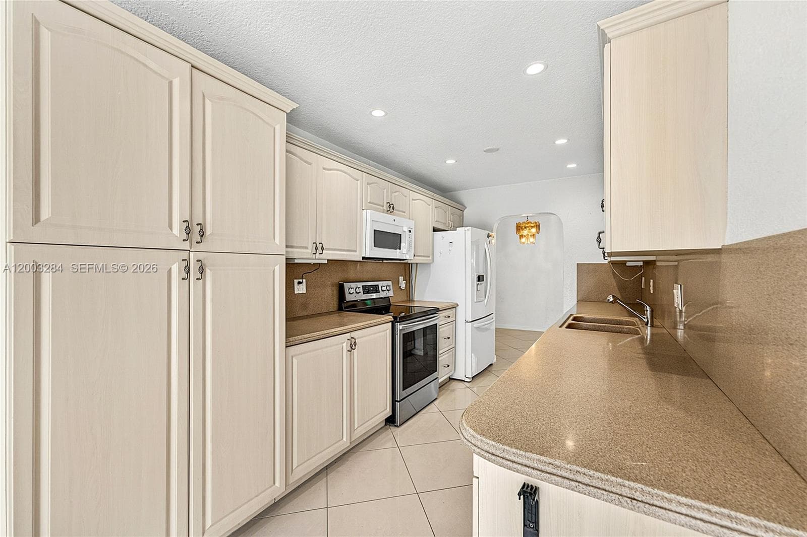 2832 NW 10th Ave, Wilton Manors, FL 33311 photo 12
