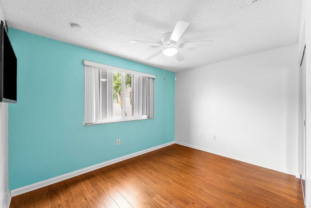 331 NW 101st Terrace, Pembroke Pines, FL 33026 photo 13