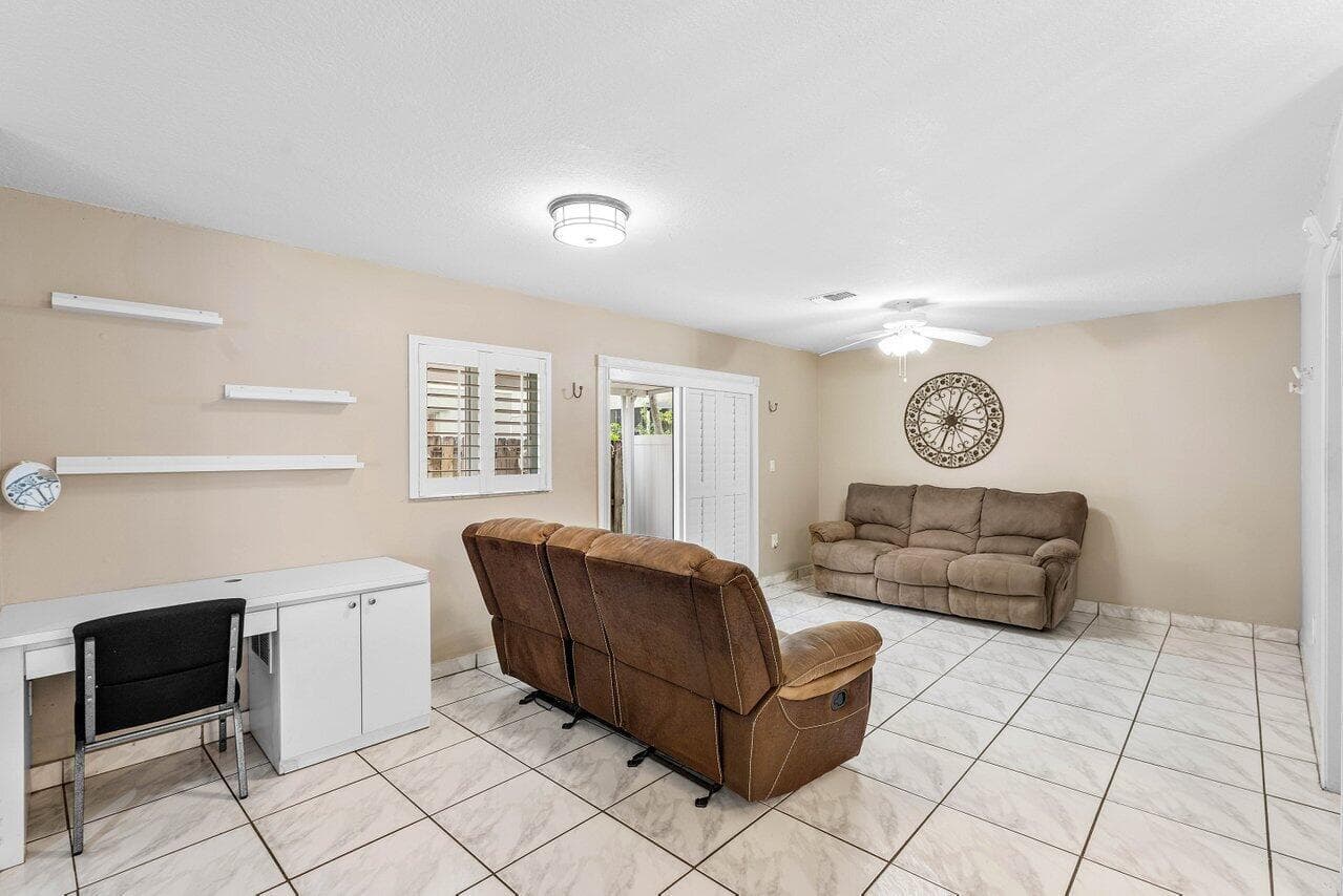 331 NW 101st Terrace, Pembroke Pines, FL 33026 photo 7