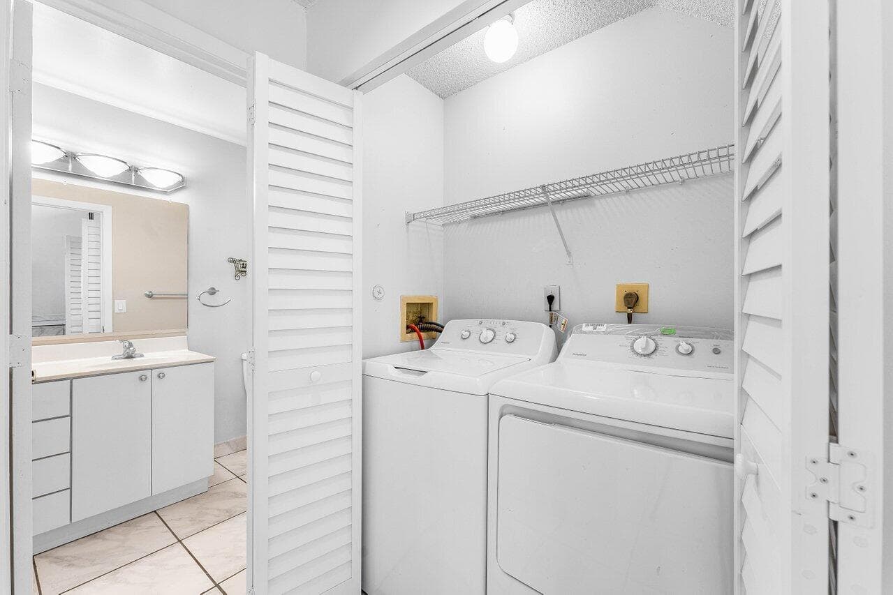 331 NW 101st Terrace, Pembroke Pines, FL 33026 photo 10