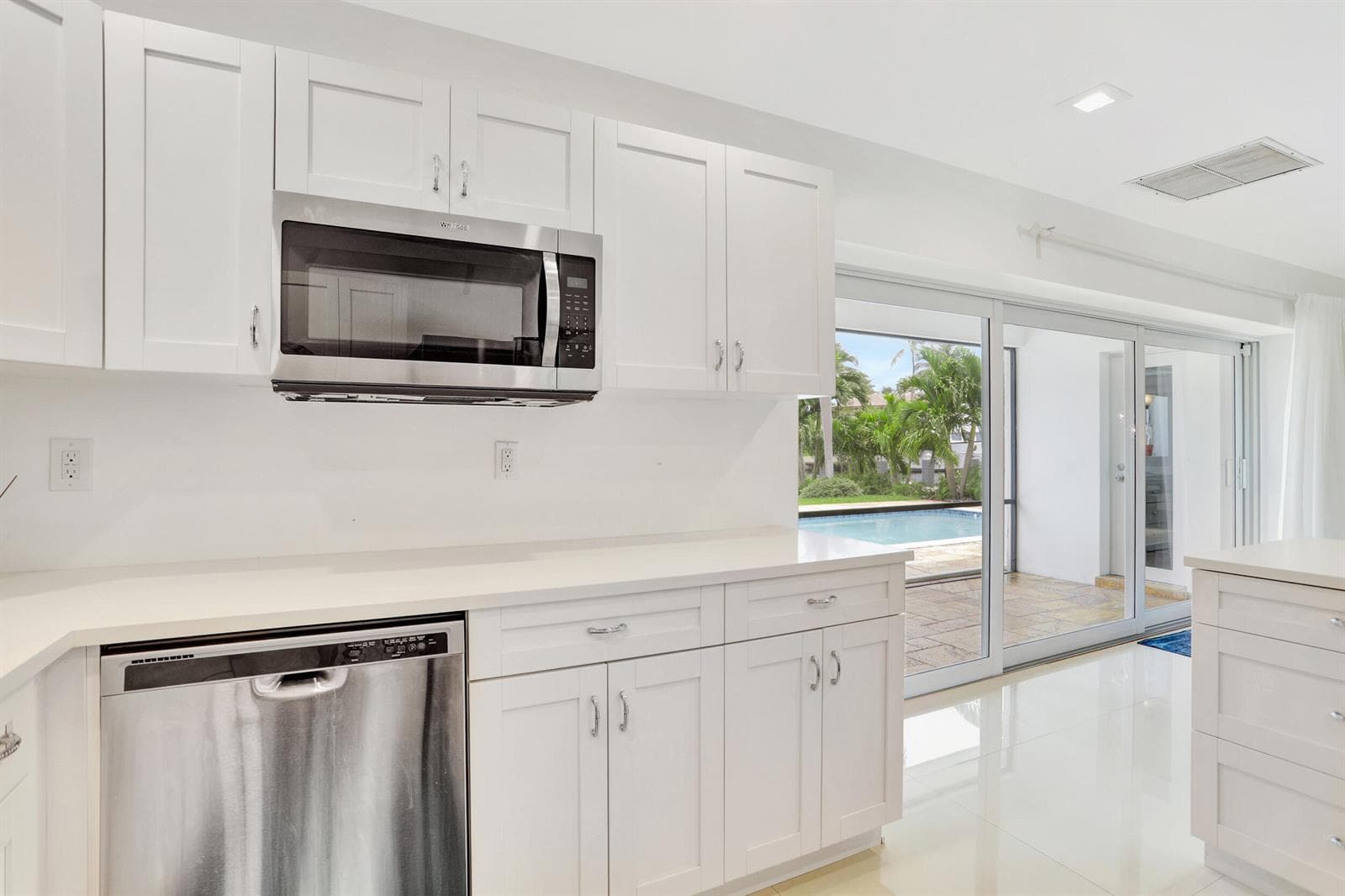1410 SE 12th Street, Deerfield Beach, FL 33441 photo 11