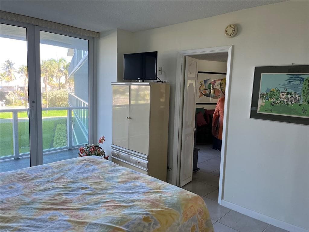 333 NE 21 Avenue # 304, Deerfield Beach, FL 33441 photo 10