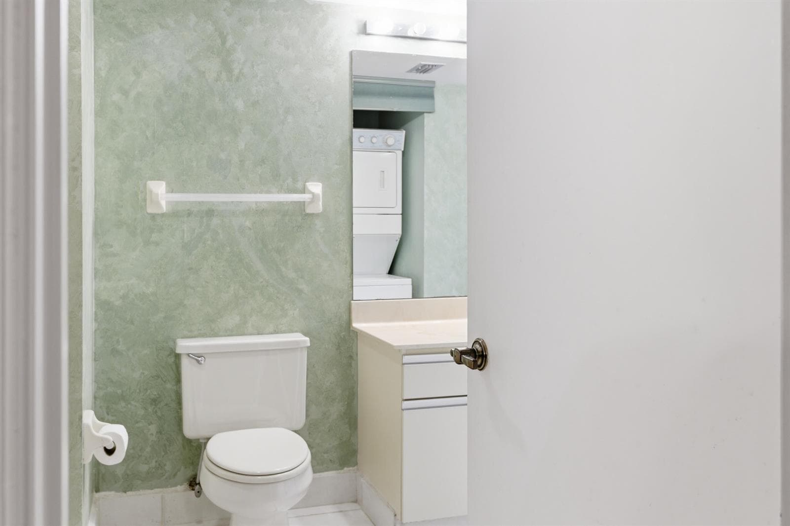 10118 Mangrove Drive # 105, Boynton Beach, FL 33437 photo 7